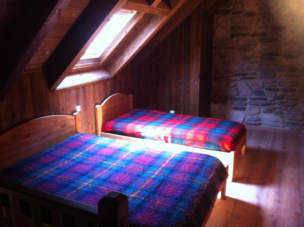 Gites Au Chant Des Marmites Saint-Lary-Soulan Pokój zdjęcie
